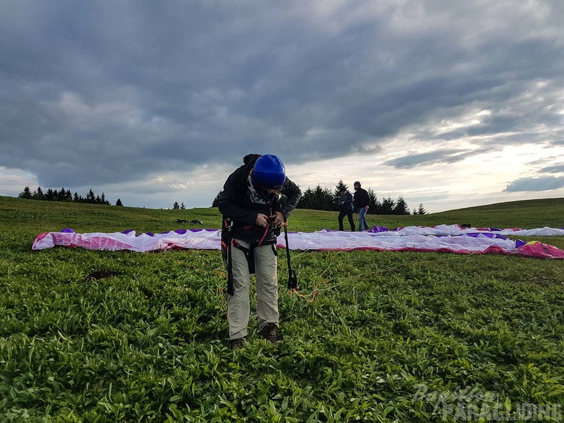 RK21.17 Paragliding-221