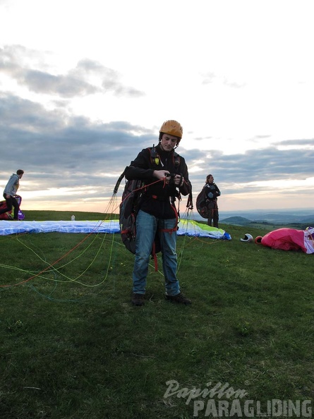 RK21.17 Paragliding-230