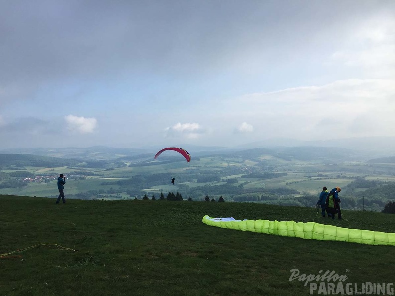 RK21.17 Paragliding-305