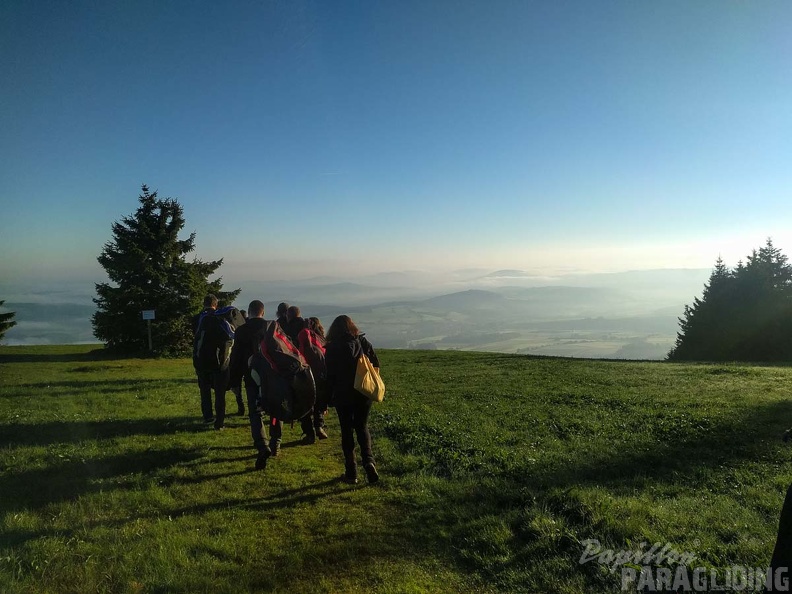RK21.17 Paragliding-487