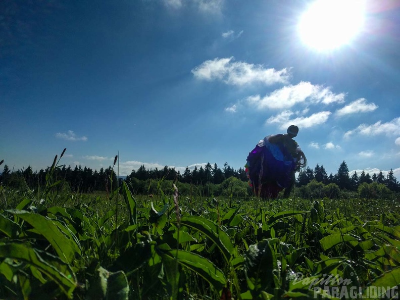 RK21.17 Paragliding-553