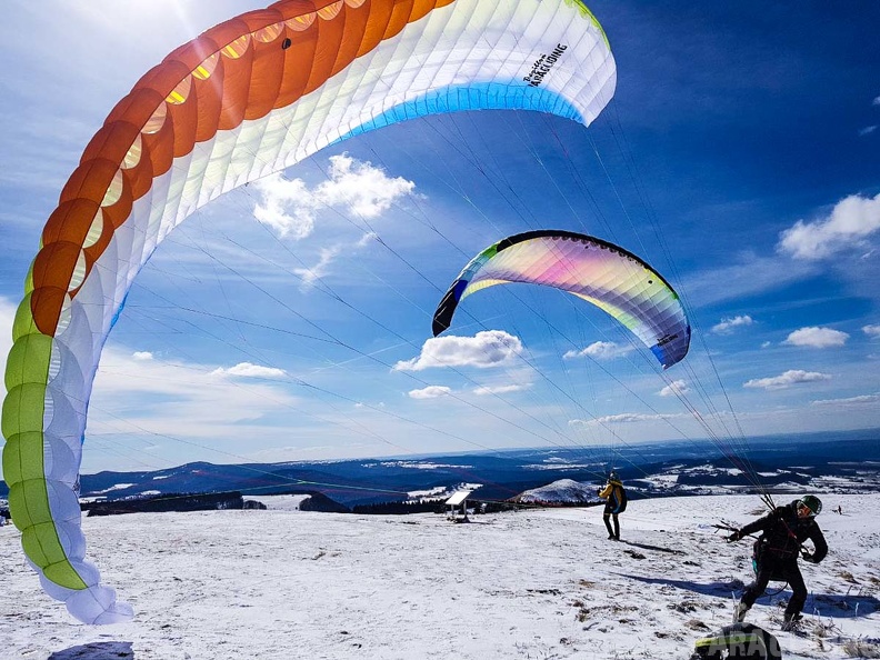 RK12.18 Paragliding-222
