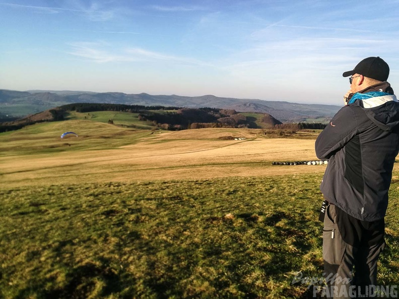 RK16.18 Paragliding-208