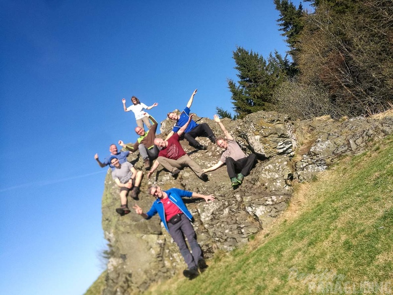 RK16.18 Paragliding-240