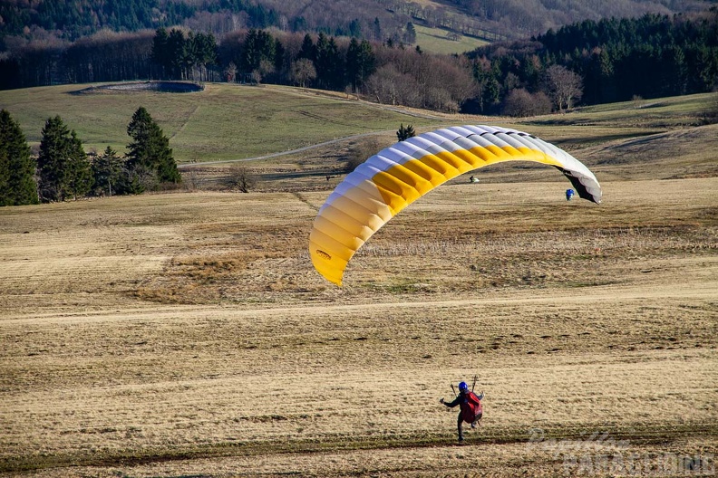 RS15.18 Suedhang Paragliding-Wasserkuppe-828