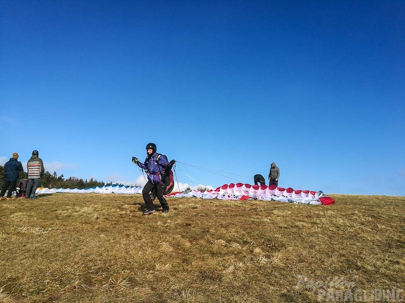 RS5.18 Paragliding-163