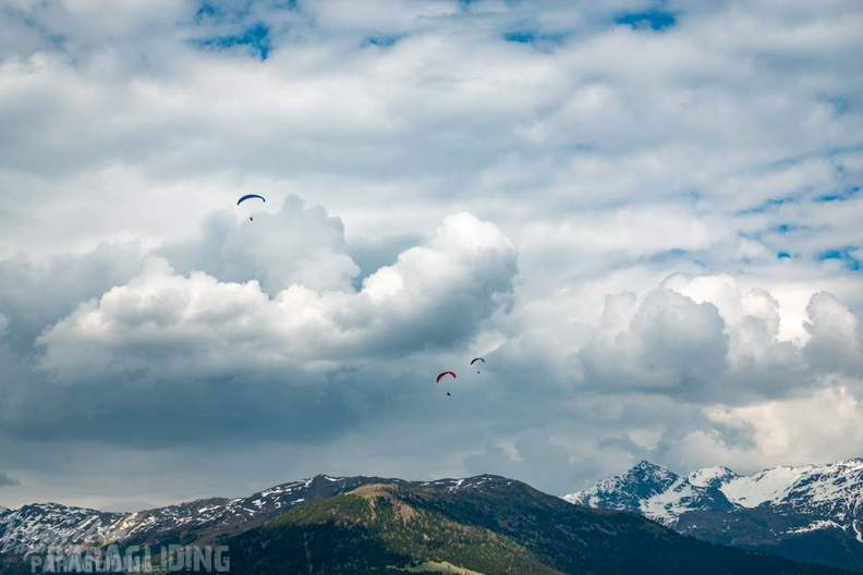 FWA22.21-Watles-Paragliding-220.jpg
