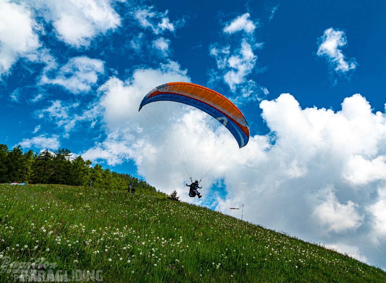 FWA22.21-Watles-Paragliding-246
