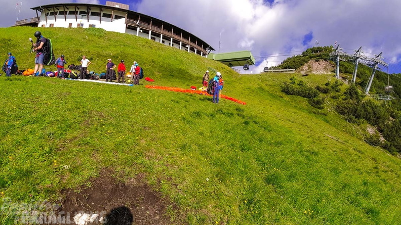 AH29.21-Stubai-Paragliding-121