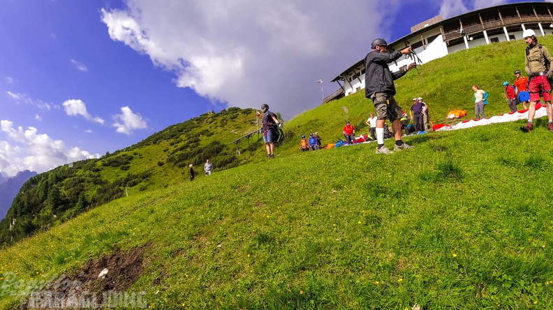 AH29.21-Stubai-Paragliding-142