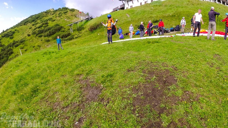 AH29.21-Stubai-Paragliding-160