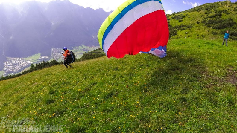 AH29.21-Stubai-Paragliding-165.jpg