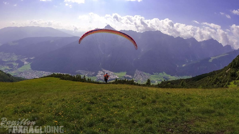 AH29.21-Stubai-Paragliding-173