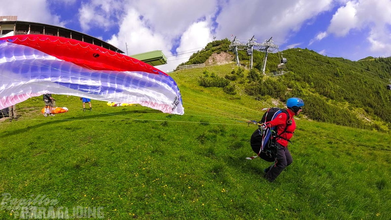 AH29.21-Stubai-Paragliding-184
