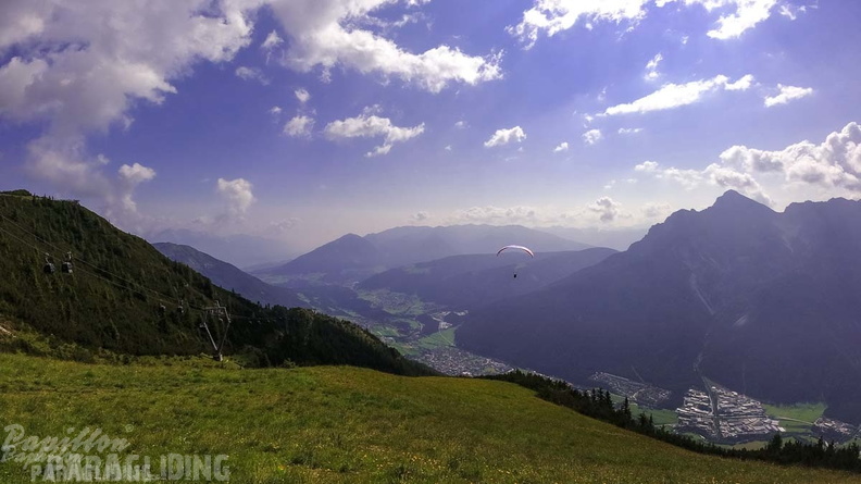 AH29.21-Stubai-Paragliding-190