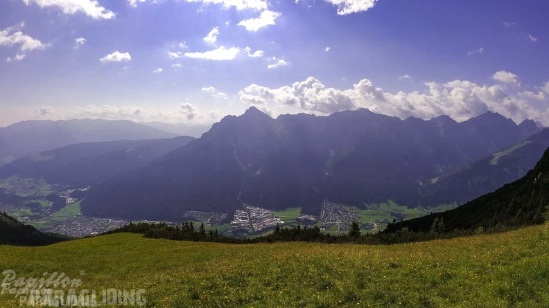 AH29.21-Stubai-Paragliding-200