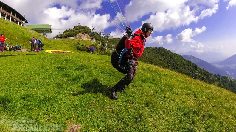 AH29.21-Stubai-Paragliding-222