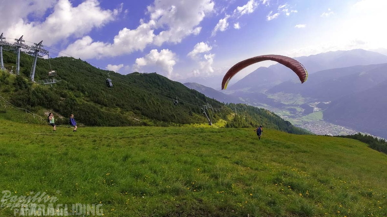 AH29.21-Stubai-Paragliding-236