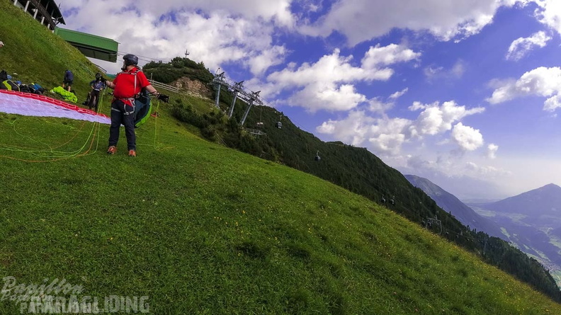 AH29.21-Stubai-Paragliding-257