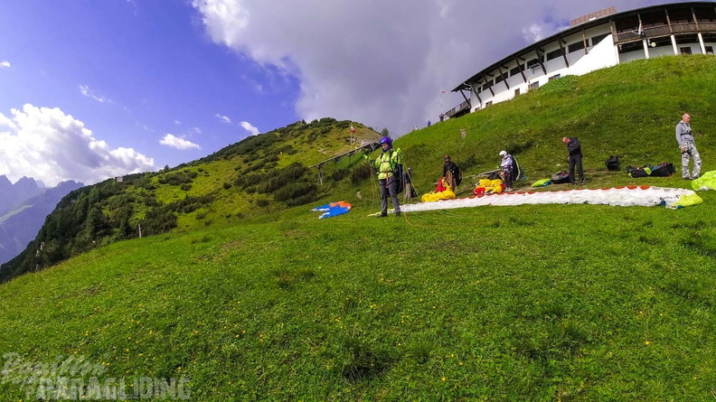 AH29.21-Stubai-Paragliding-269