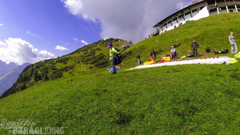 AH29.21-Stubai-Paragliding-272