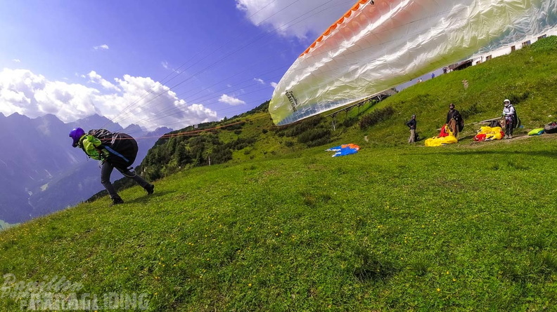 AH29.21-Stubai-Paragliding-273