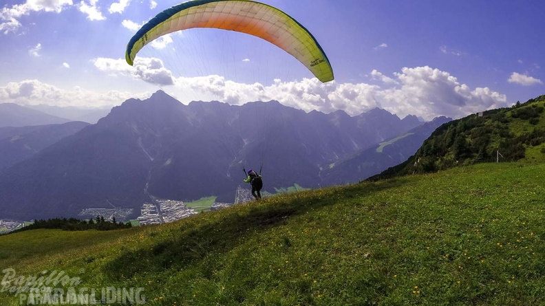 AH29.21-Stubai-Paragliding-274