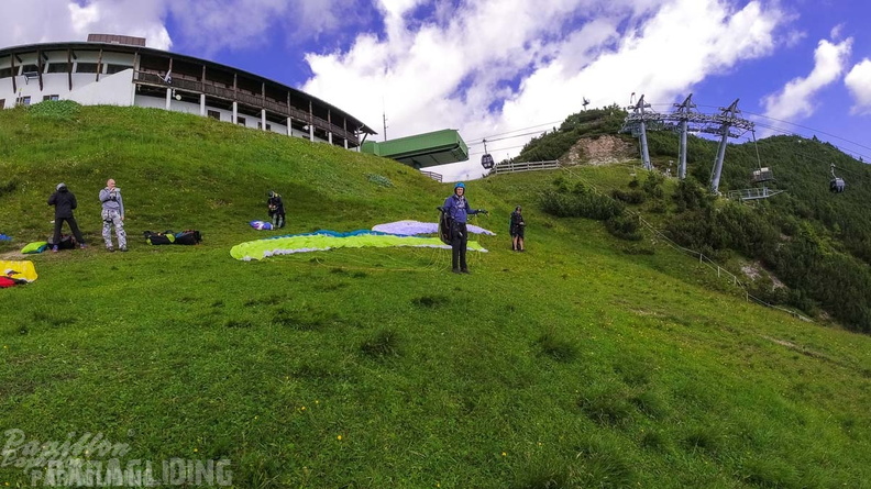 AH29.21-Stubai-Paragliding-291