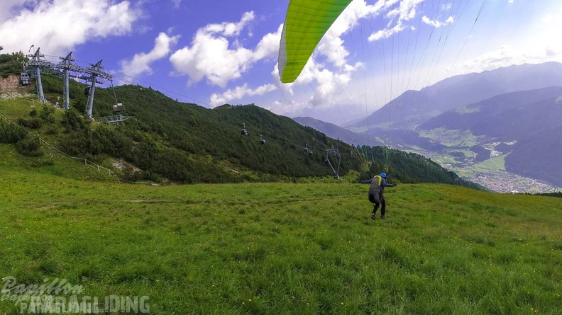 AH29.21-Stubai-Paragliding-294