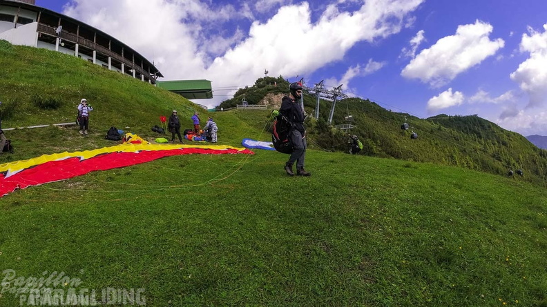 AH29.21-Stubai-Paragliding-300