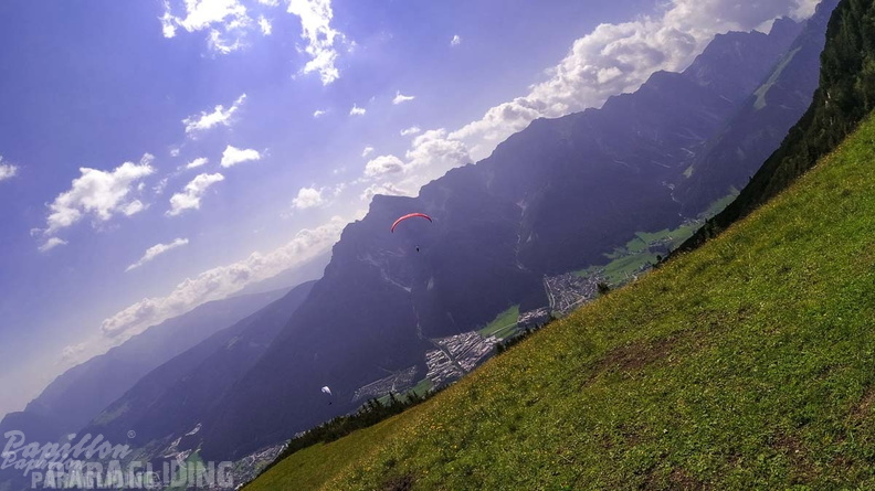 AH29.21-Stubai-Paragliding-308