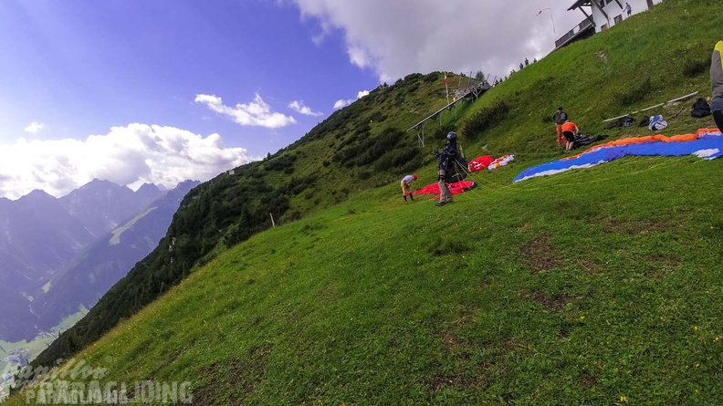 AH29.21-Stubai-Paragliding-327