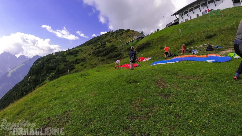 AH29.21-Stubai-Paragliding-331