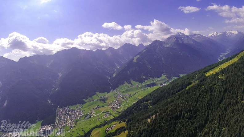 AH29.21-Stubai-Paragliding-359