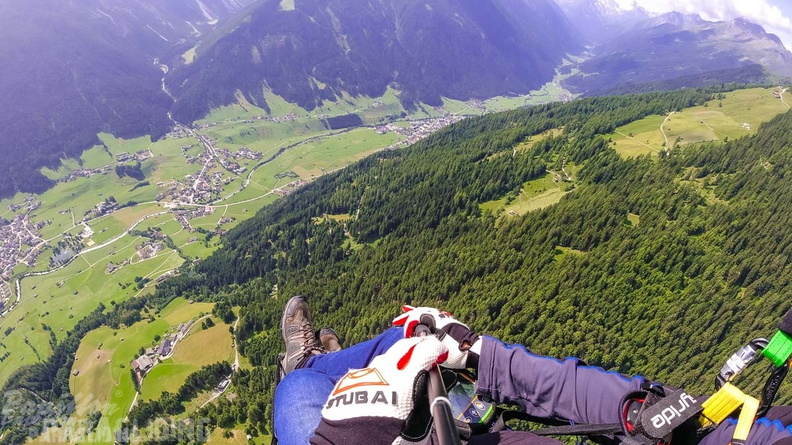 AH29.21-Stubai-Paragliding-369