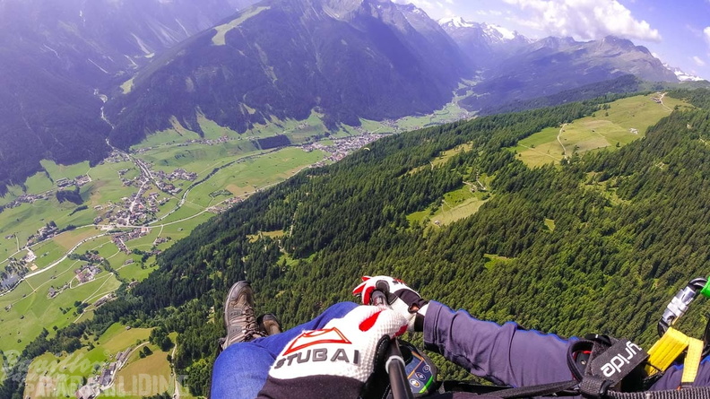 AH29.21-Stubai-Paragliding-370