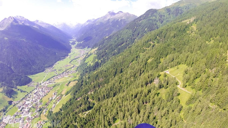 AH29.21-Stubai-Paragliding-375