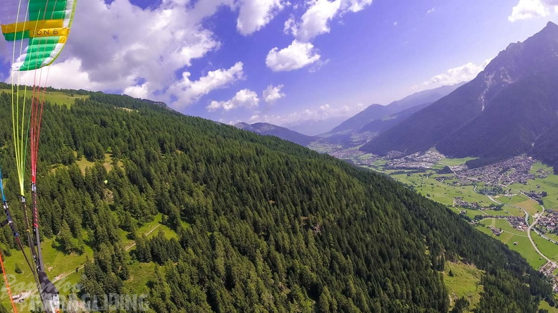 AH29.21-Stubai-Paragliding-384