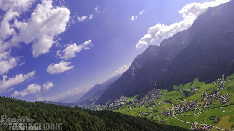 AH29.21-Stubai-Paragliding-394