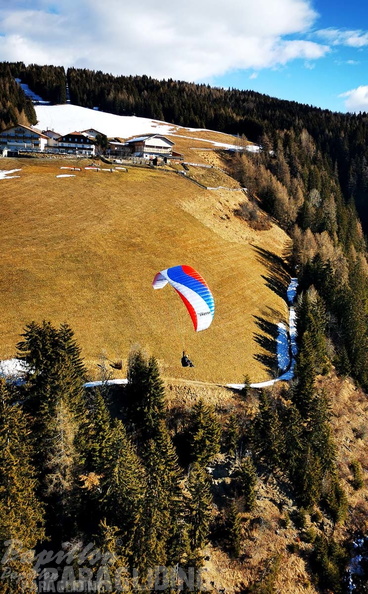 luesen-dh8.22-paragliding-105