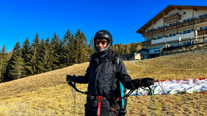 dh11.22-luesen-paragliding-106