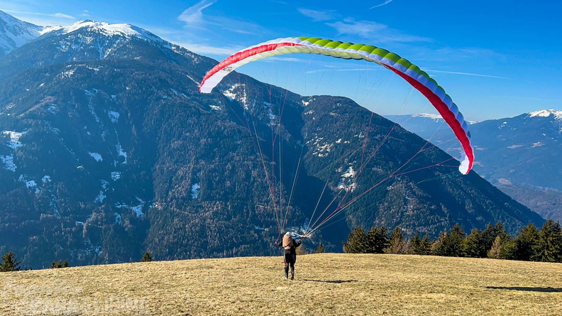 dh11.22-luesen-paragliding-119