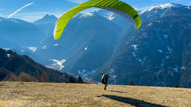 dh11.22-luesen-paragliding-128