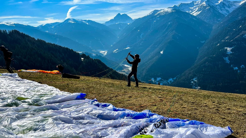 dh11.22-luesen-paragliding-134