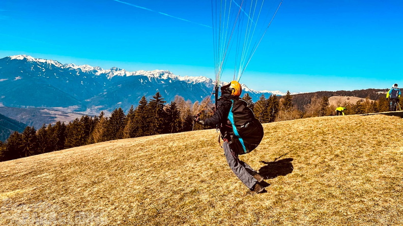 dh11.22-luesen-paragliding-152