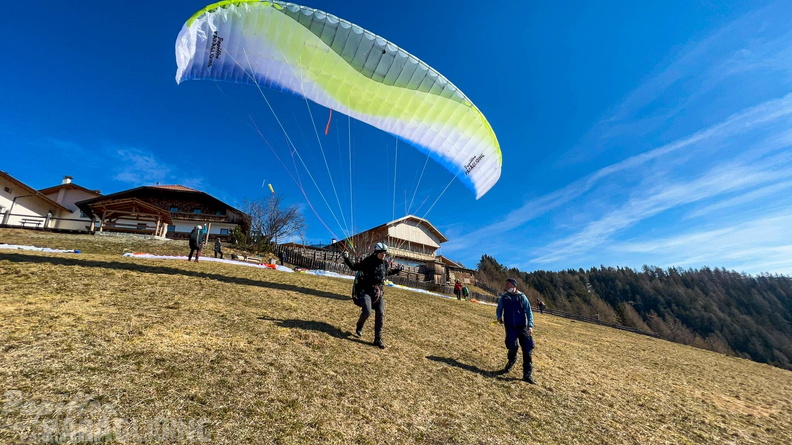dh11.22-luesen-paragliding-169