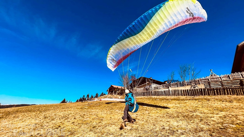 dh11.22-luesen-paragliding-176