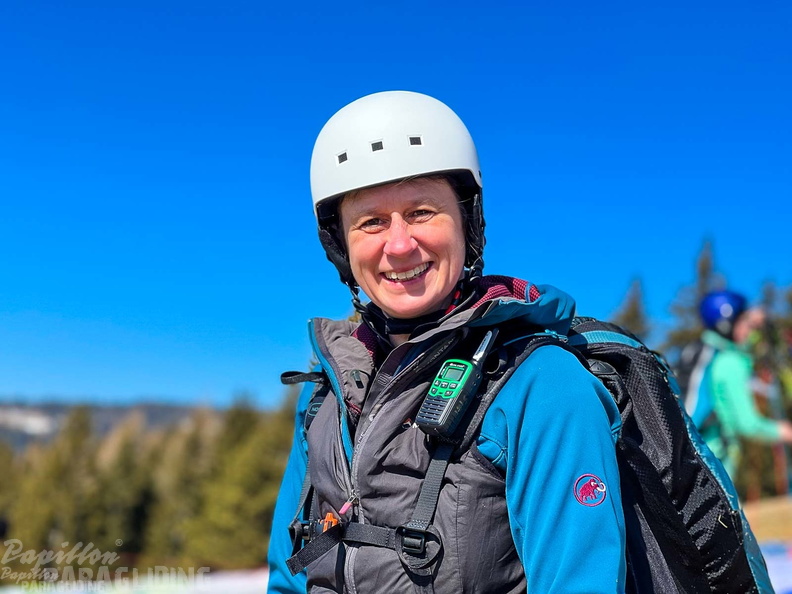 dh11.22-luesen-paragliding-187