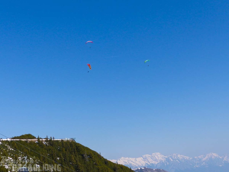 as12.22-paragliding-stubai-120