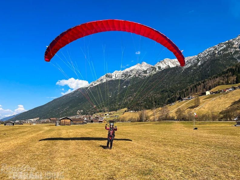 as12.22-paragliding-stubai-155